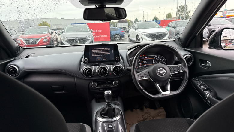 Nissan Juke 1.0 DiG-T N-Connecta 5dr Petrol Hatchback
